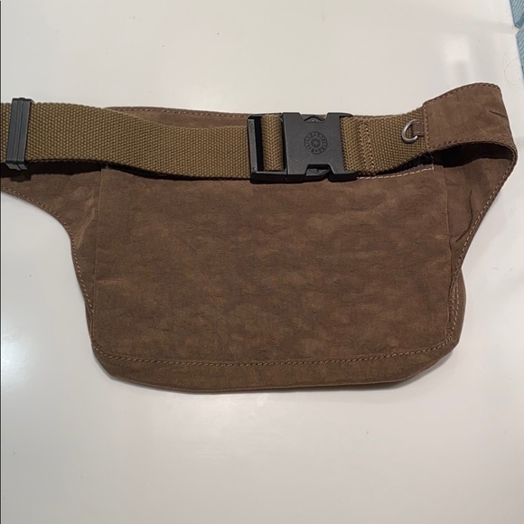 Kipling khaki green waist pouch - Picture 2 of 2